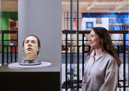 NEWS: Patrick Stewart & Simon Pegg’s Star Trek Costumes Go On Display at the Science Museum